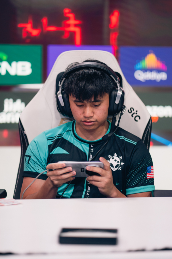 RJ Dela Cruz, aka ISO. Gold Laner of Area 77