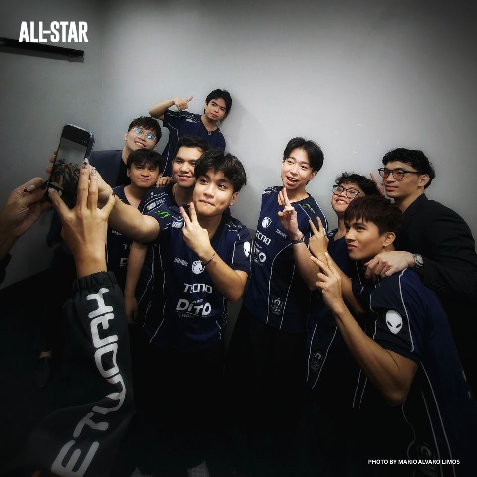 AeronnShikii with his new team in Team Liquid Philippines. Photo by Mario Alvaro Limos