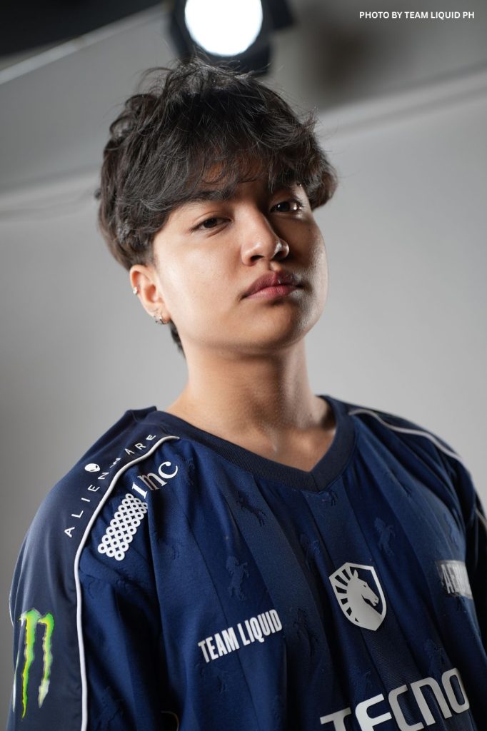 Sultan Muhammad, aka Aeronnshikii, plays in the gold lane for Team Liquid PH  for MPL PH Season 17. 