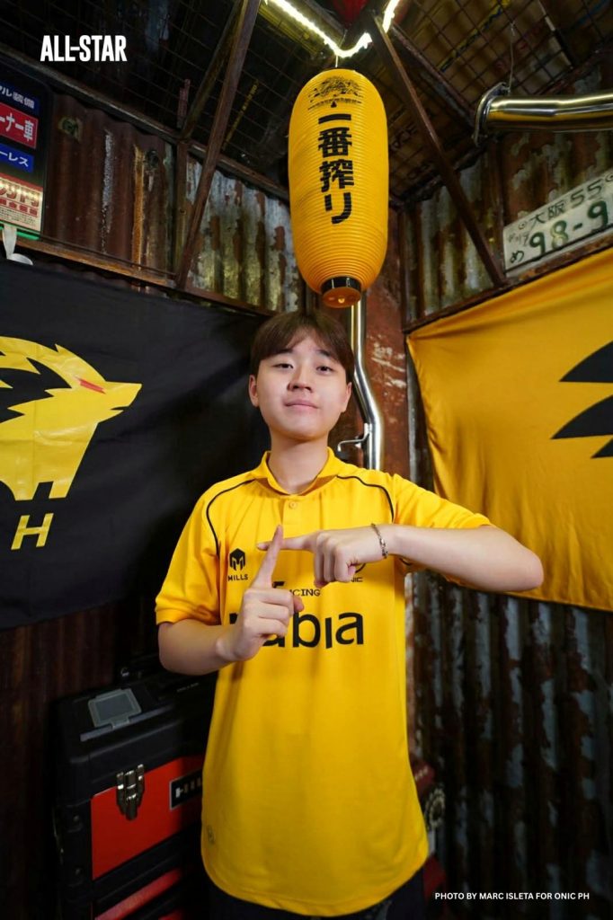 Savero, gold laner of ONIC PH in MPL PH Season 17