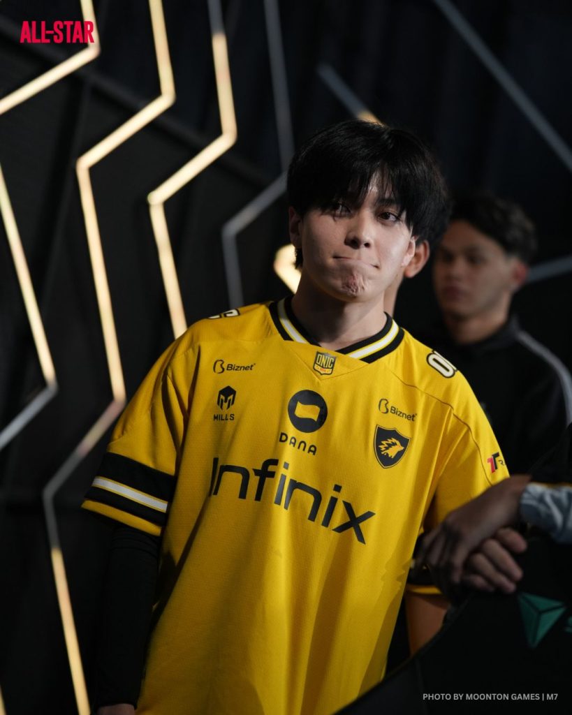 Kairi Rayosdelsol, jungler for ONIC Indonesia, the first Filipino import for MLBB esports