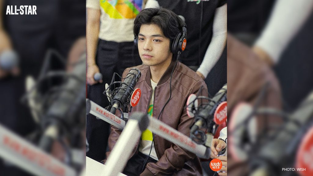 Mico Hendrix Chua performing on the Wish Bus