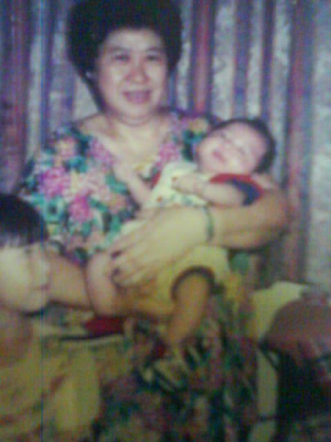 "Ah Ma." Grandmother.