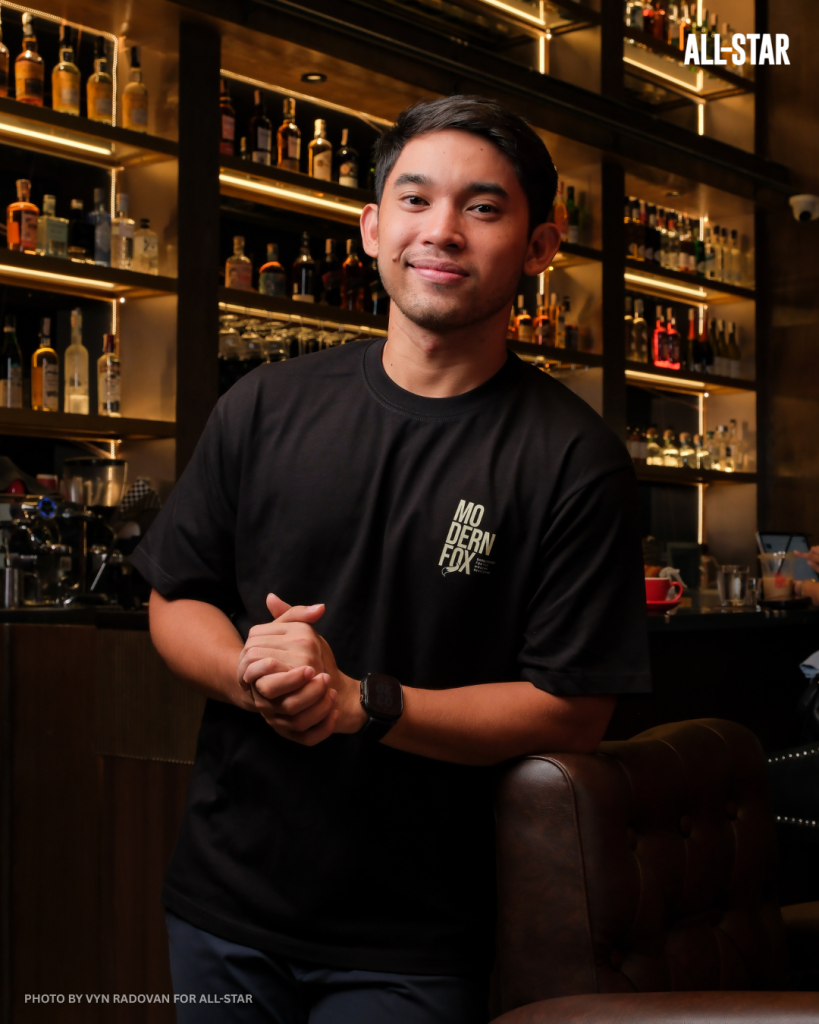 Aljun Melecio. Photo by Vyn Radovan for ALL-STAR. Shot on Location at Modern Fox Ortigas.